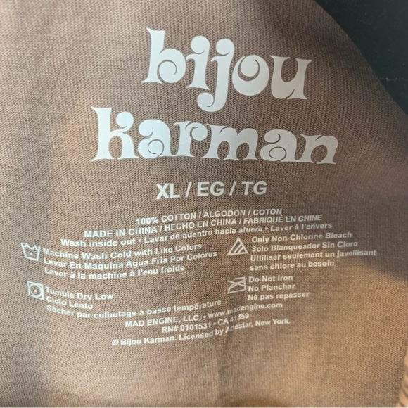 Bijou Karman x Target NWT Collab Graphic Art to Wear Tan Pink T-Shirt sz XL - Picture 5 of 8